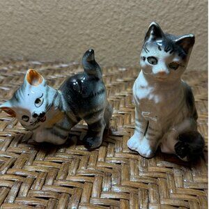 Vintage Porcelain Cat Figurines Set Of 2 Made In Japan Collectibles